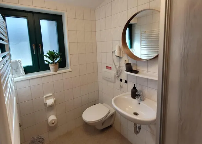 Am Stadtholz Гостевой дом Kropelin